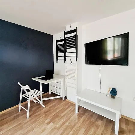 Elegant Near Gondola Apartment Bansko